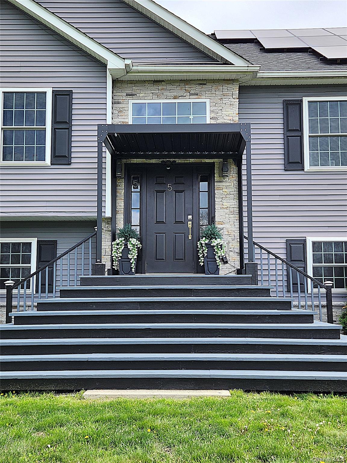 5 Anastasia Court