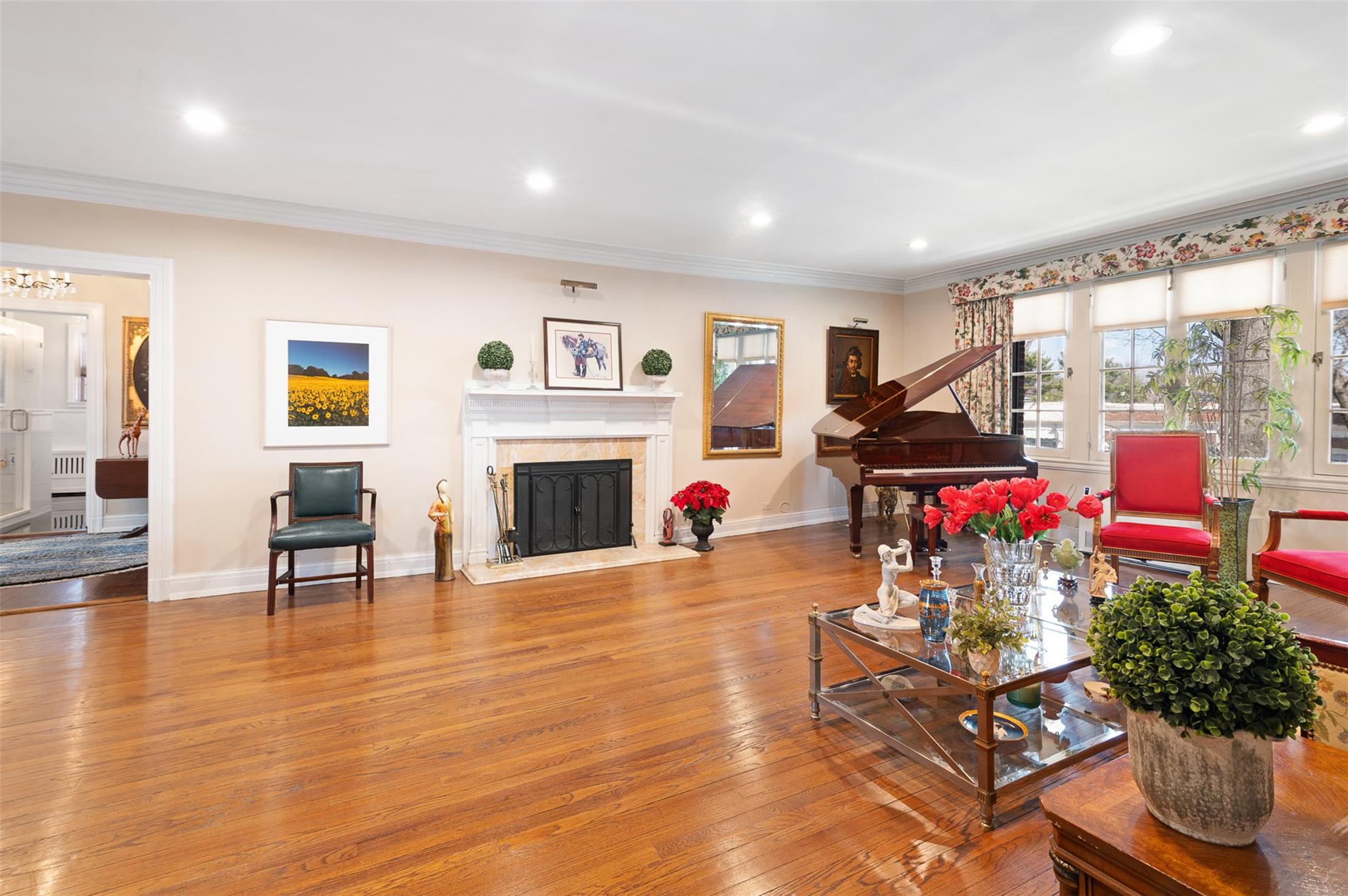 10 Brooklands Cir #4H, Bronxville, New York image 2