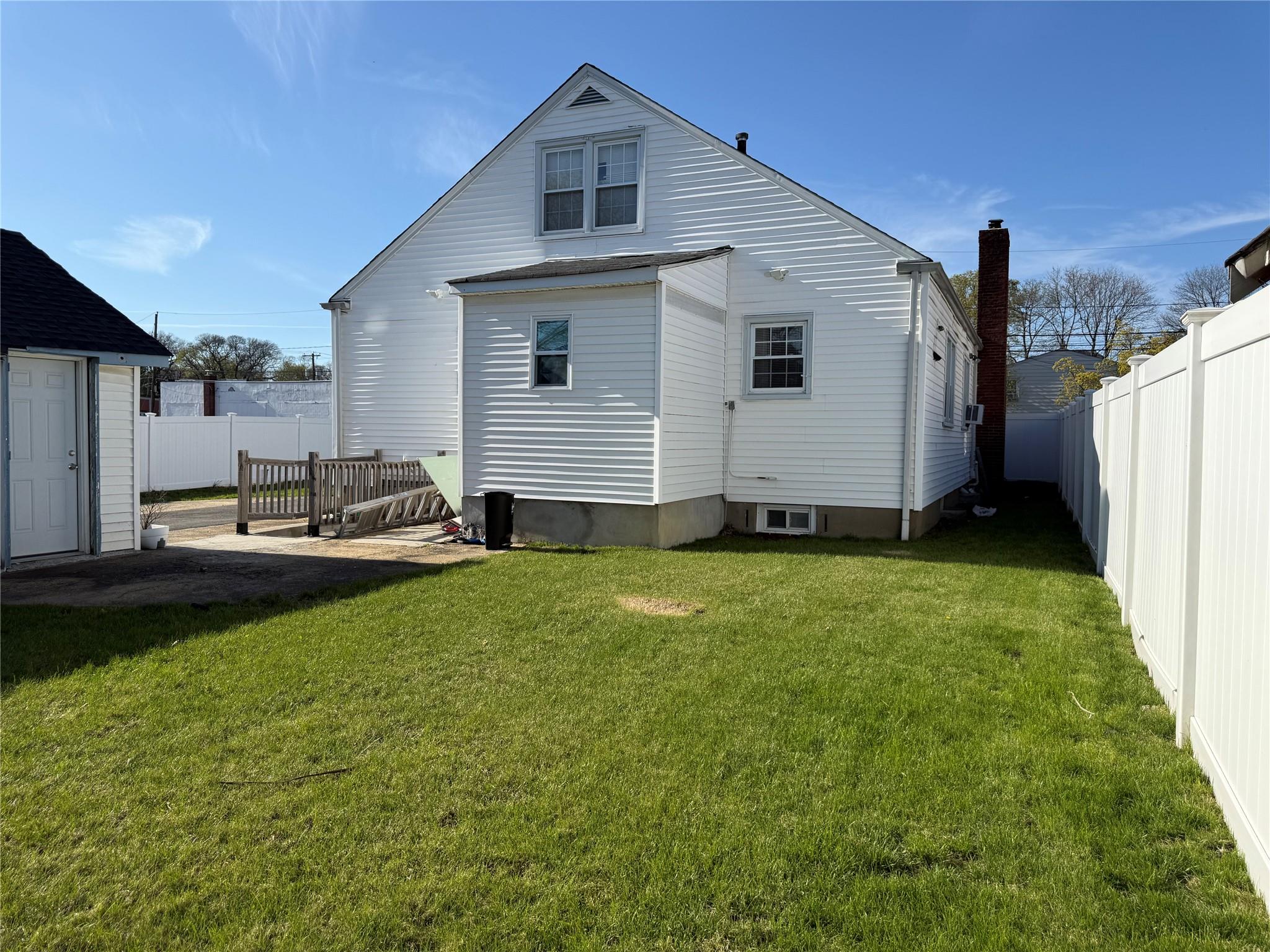 20 Woodside Avenue, Freeport, New York image 10