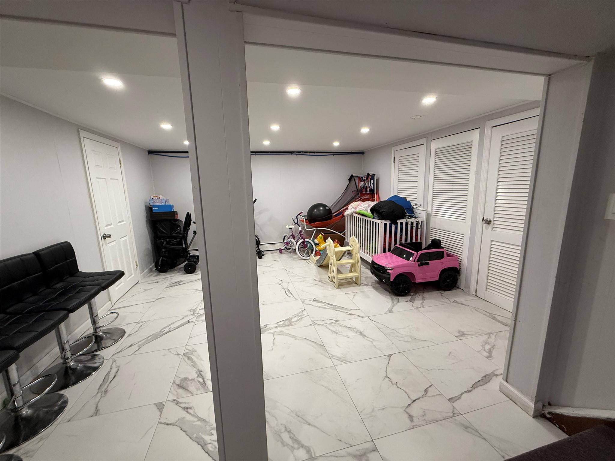 20 Woodside Avenue, Freeport, New York image 34