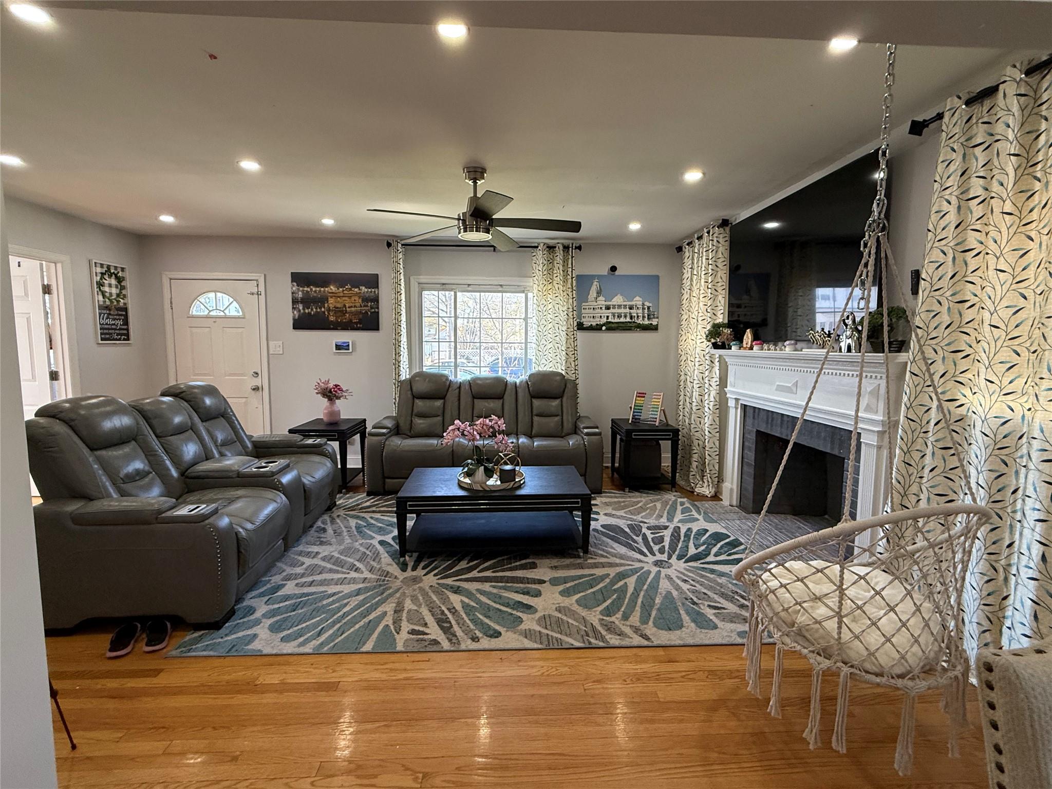 20 Woodside Avenue, Freeport, New York image 17