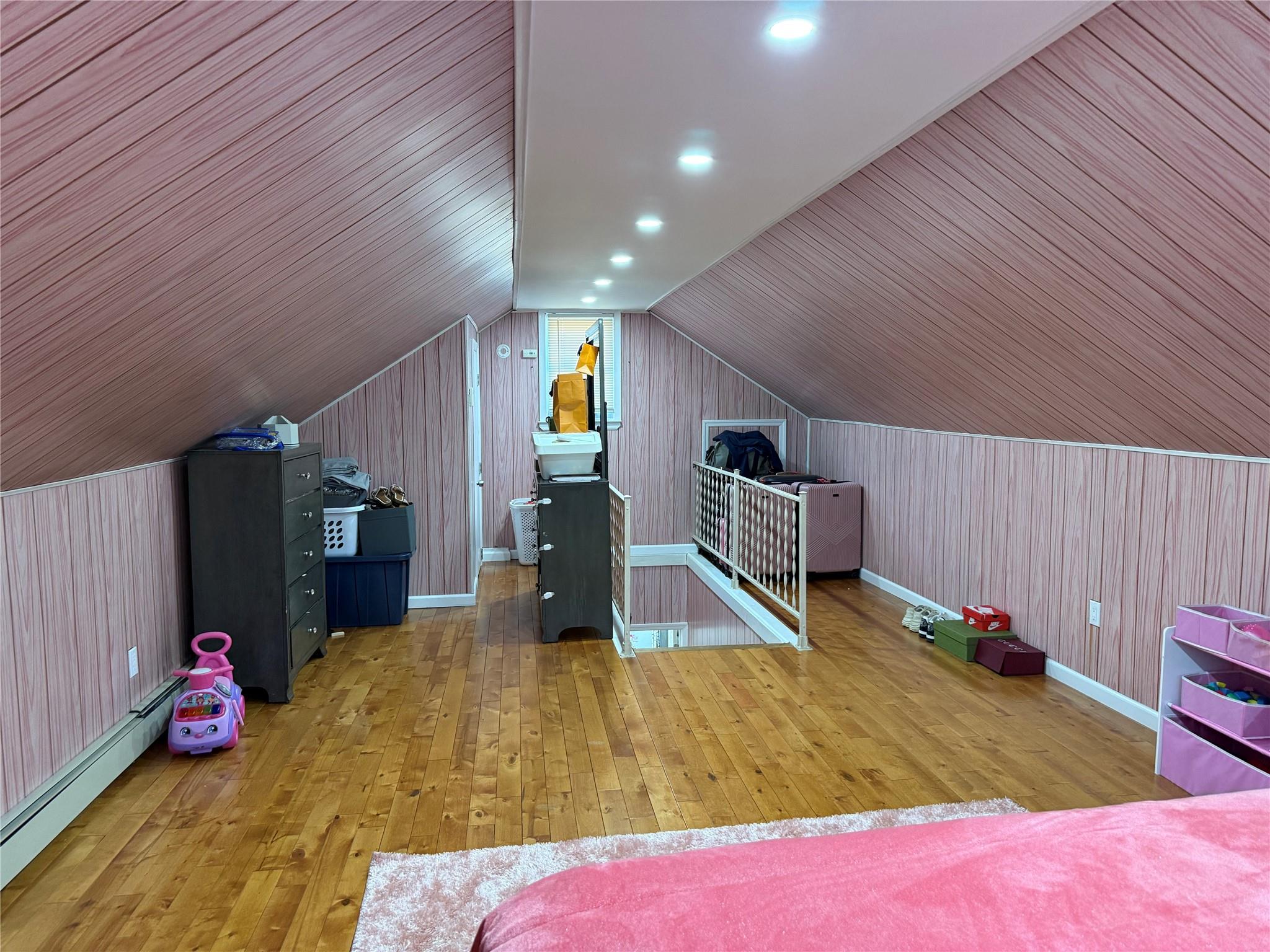 20 Woodside Avenue, Freeport, New York image 32