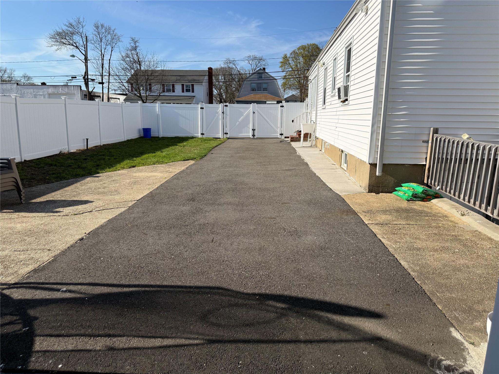 20 Woodside Avenue, Freeport, New York image 7