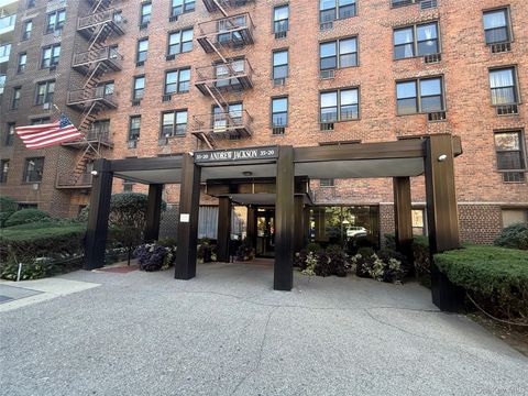 Photo of 35-20 Leverich Street #524, Jackson Heights, NY 11372 (MLS # 919896)