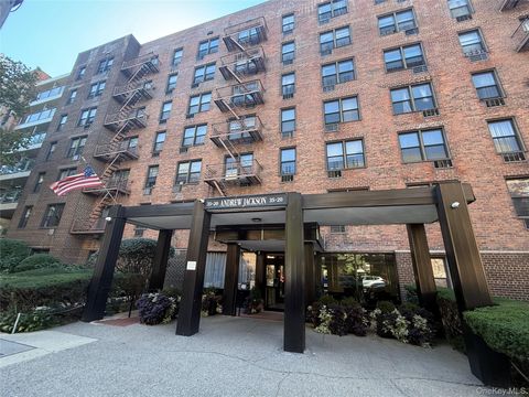 Photo of 35-20 Leverich Street #524, Jackson Heights, NY 11372 (MLS # 919896)