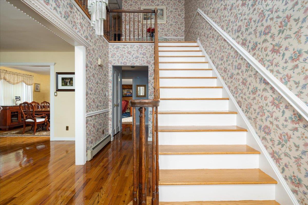 897 Second Avenue, Franklin Square, New York image 5