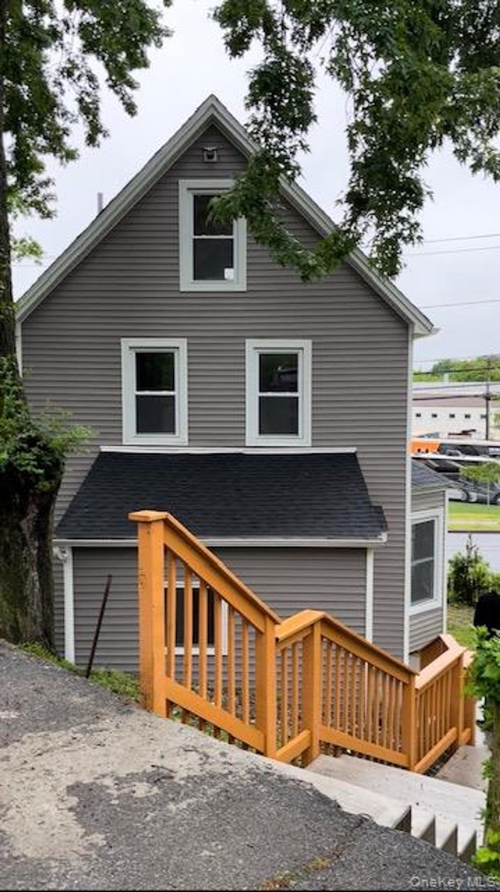 Photo of 146 Smith Street, Poughkeepsie, NY 12601 (MLS # 990331)