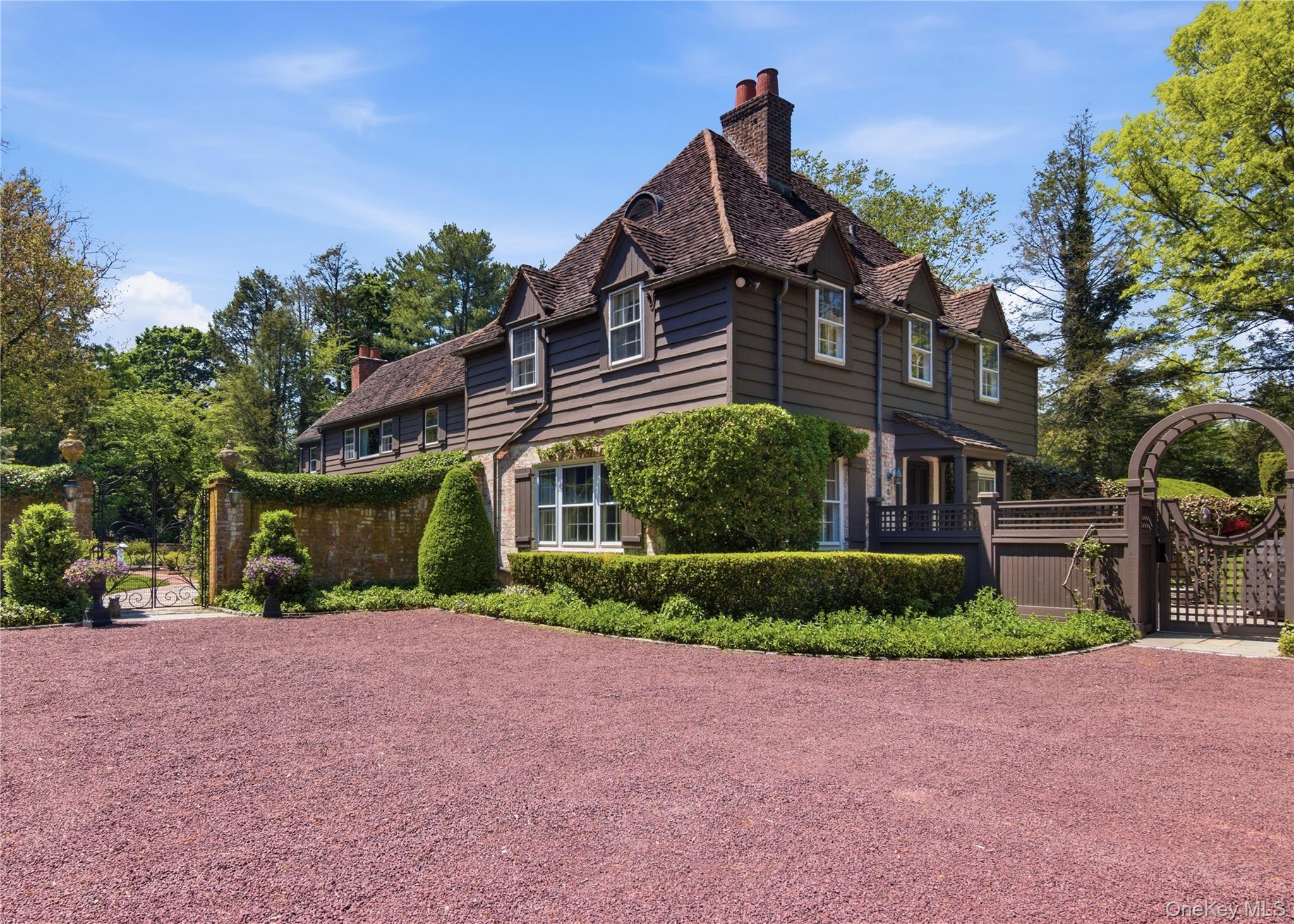 285 Piping Rock Road