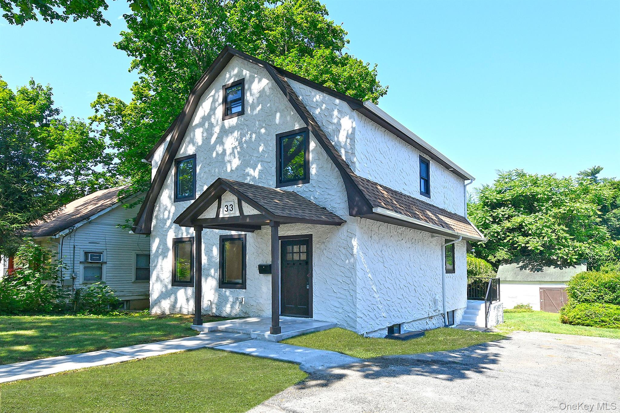 33 Van Nostrand Avenue