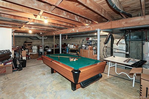 Woodbury, New York 11797, United States, 3 Bedrooms Bedrooms, ,2 BathroomsBathrooms,Residential,Coming Soon,176598