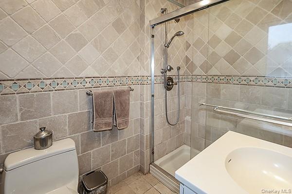 Woodbury, New York 11797, United States, 3 Bedrooms Bedrooms, ,2 BathroomsBathrooms,Residential,Coming Soon,176598