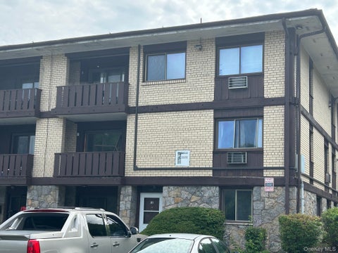 Homes For Sale - 250 N Main Street #F33<br/> Rockland County, Spring Valley, NY 10977