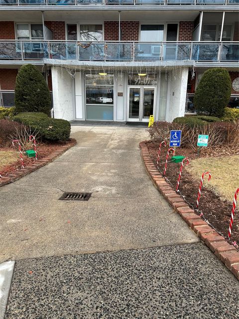 97-07 63rd Road 2K Rego Park NY 11374