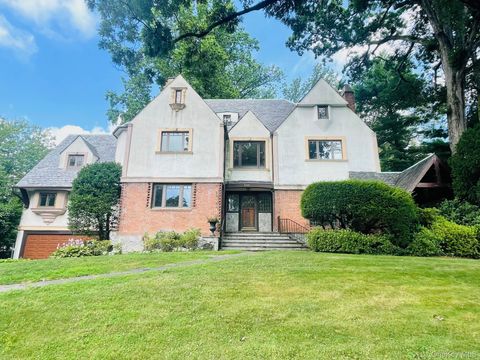 240 Beechmont Drive New Rochelle NY 10804