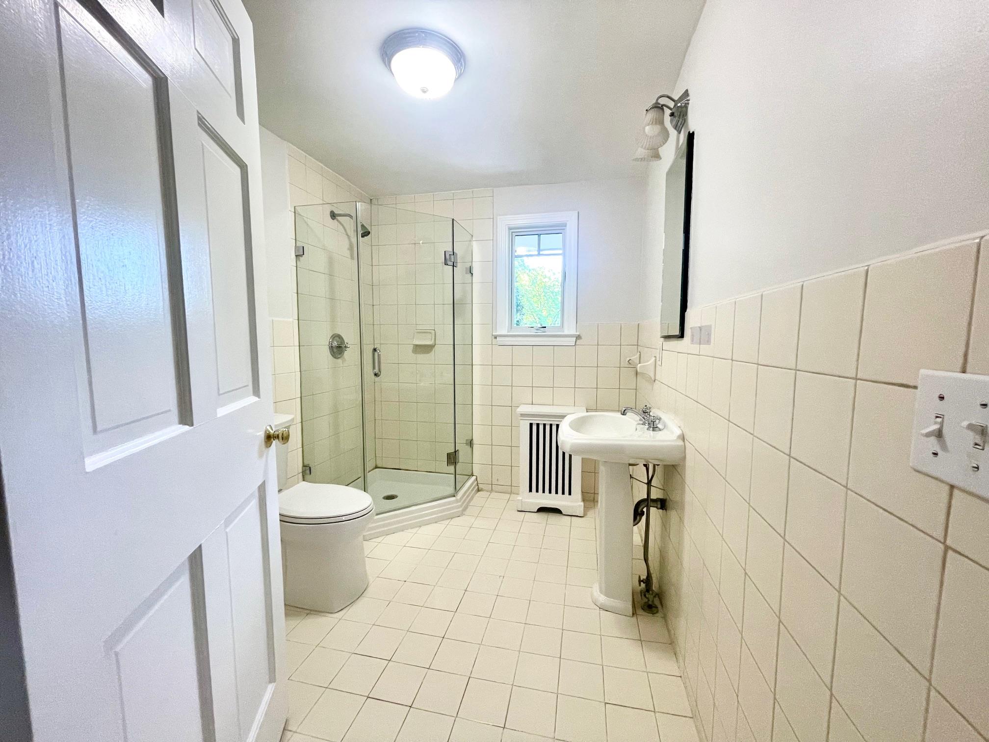 240 Beechmont Drive, New Rochelle, New York image 18
