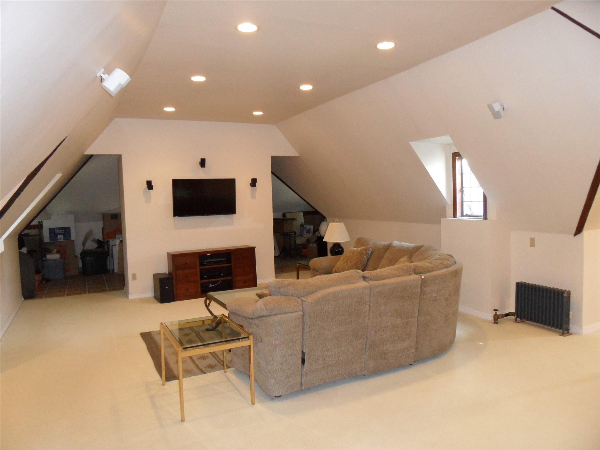 240 Beechmont Drive, New Rochelle, New York image 36