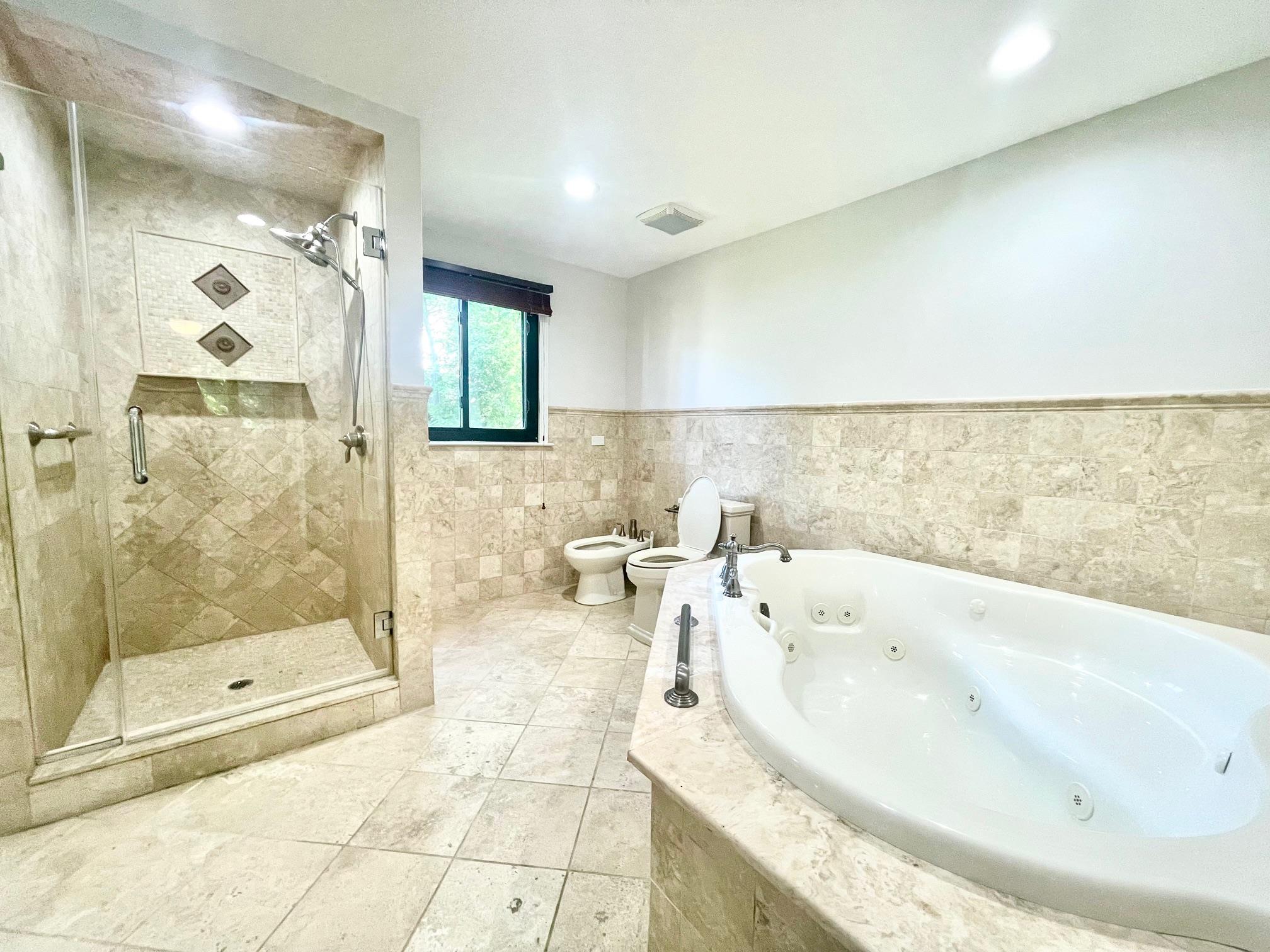 240 Beechmont Drive, New Rochelle, New York image 34