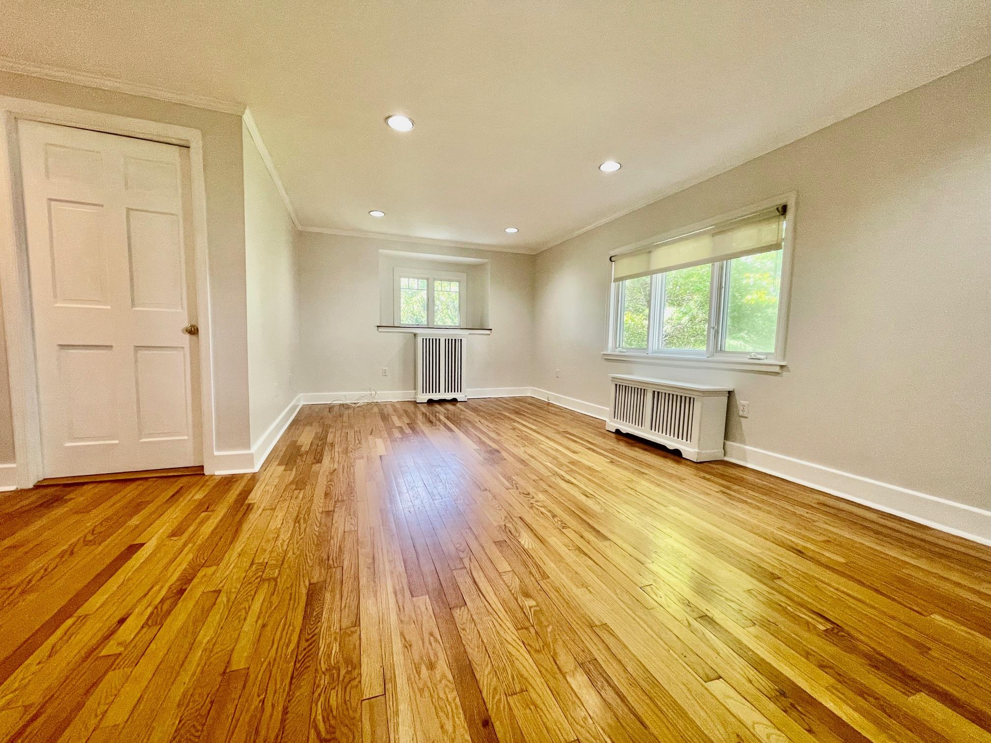 240 Beechmont Drive, New Rochelle, New York image 17