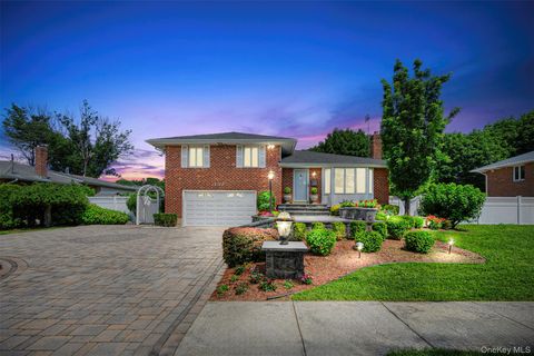 132 Oakwood Drive Syosset NY 11791