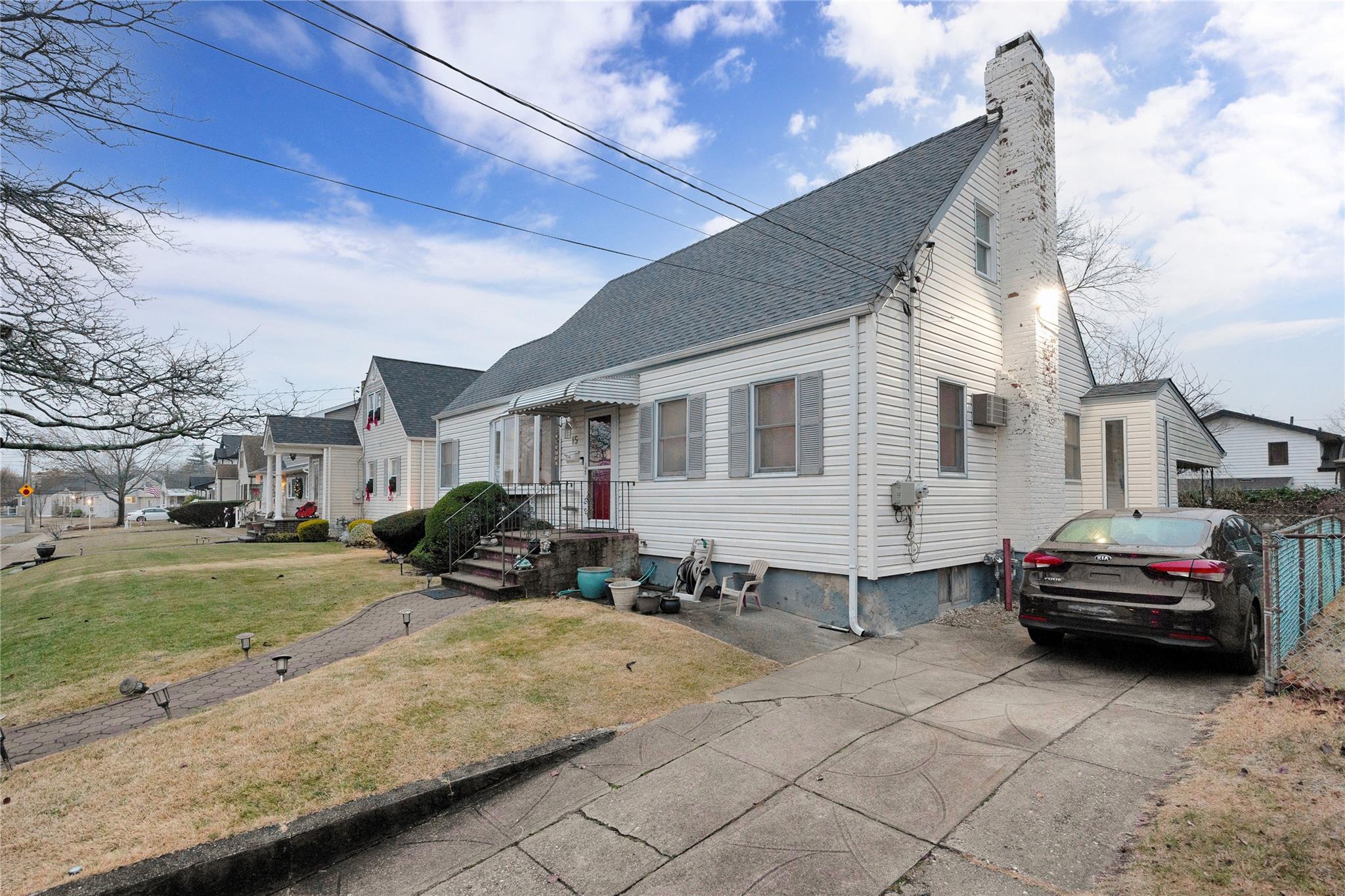 15 Hewlett Point Avenue, East Rockaway, New York image 3