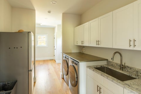 Tiny photo for 397 Viewmont Road, Germantown, NY 12526 (MLS # 995945)
