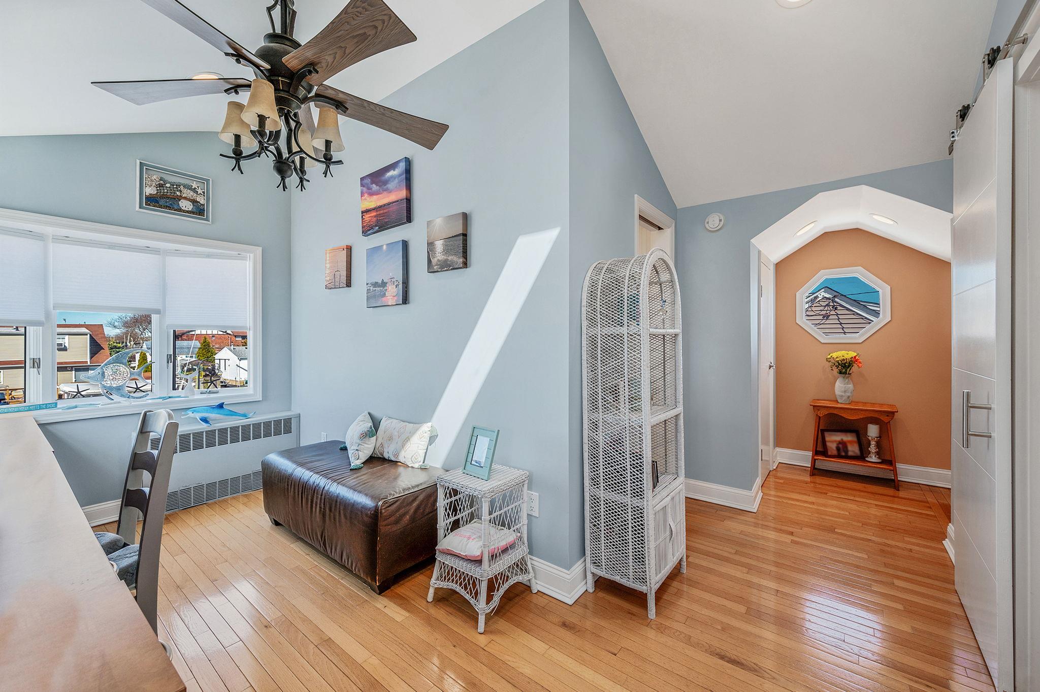 320 East Drive, Copiague, New York image 26