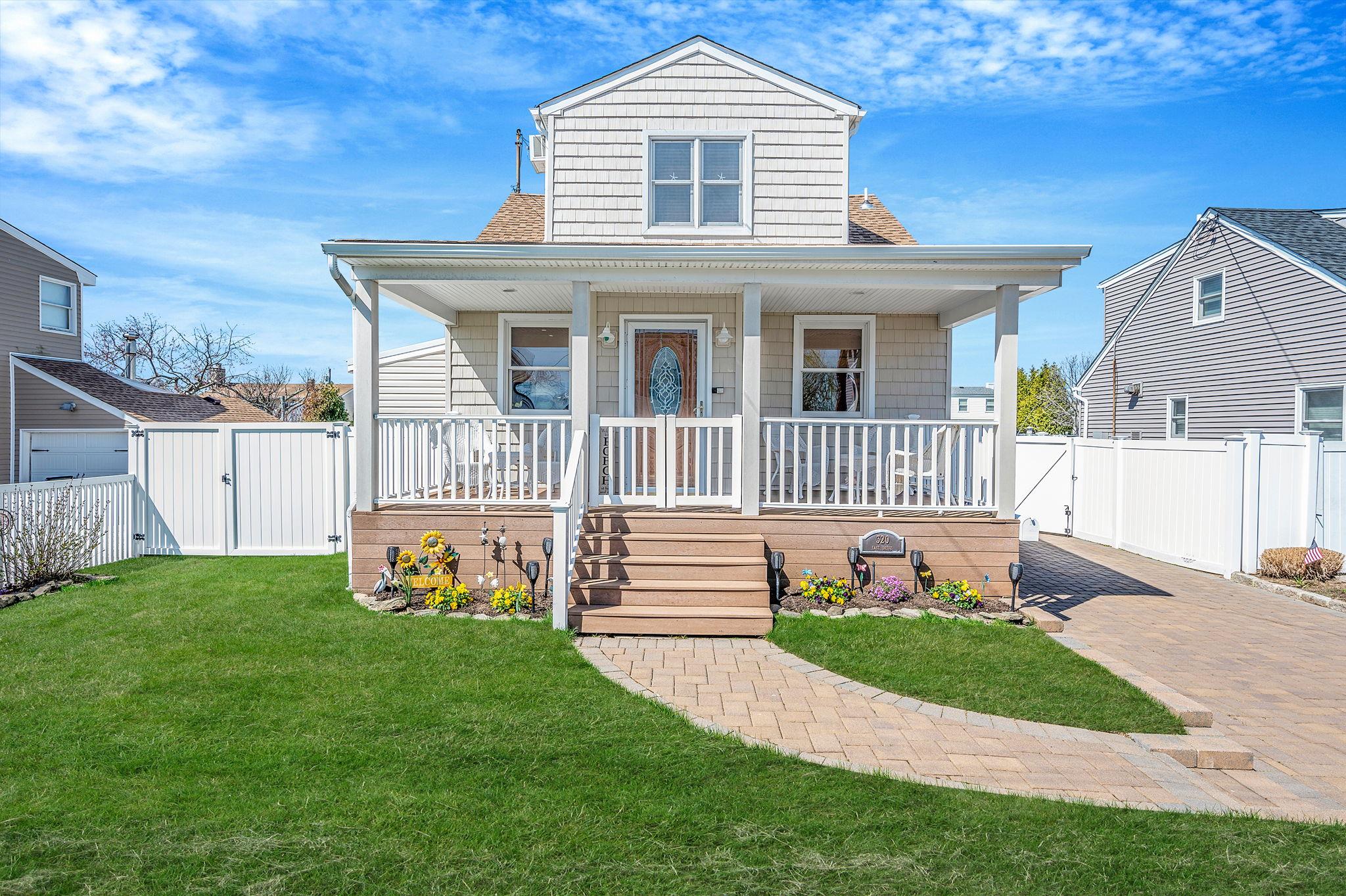 320 East Drive, Copiague, New York image 1