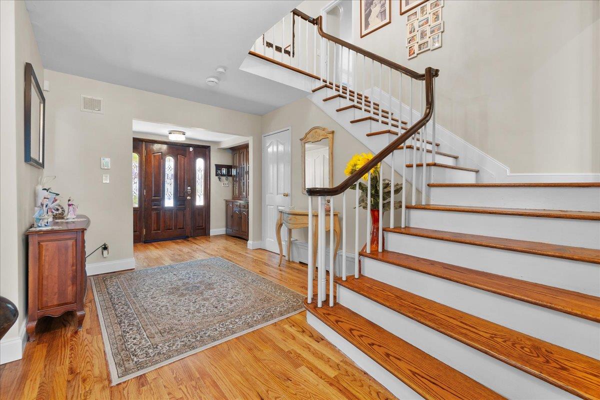 64 North Drive
