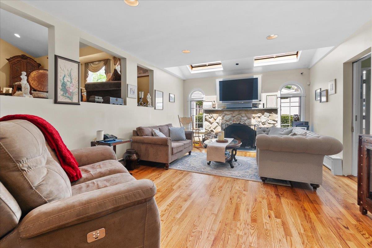 64 North Drive