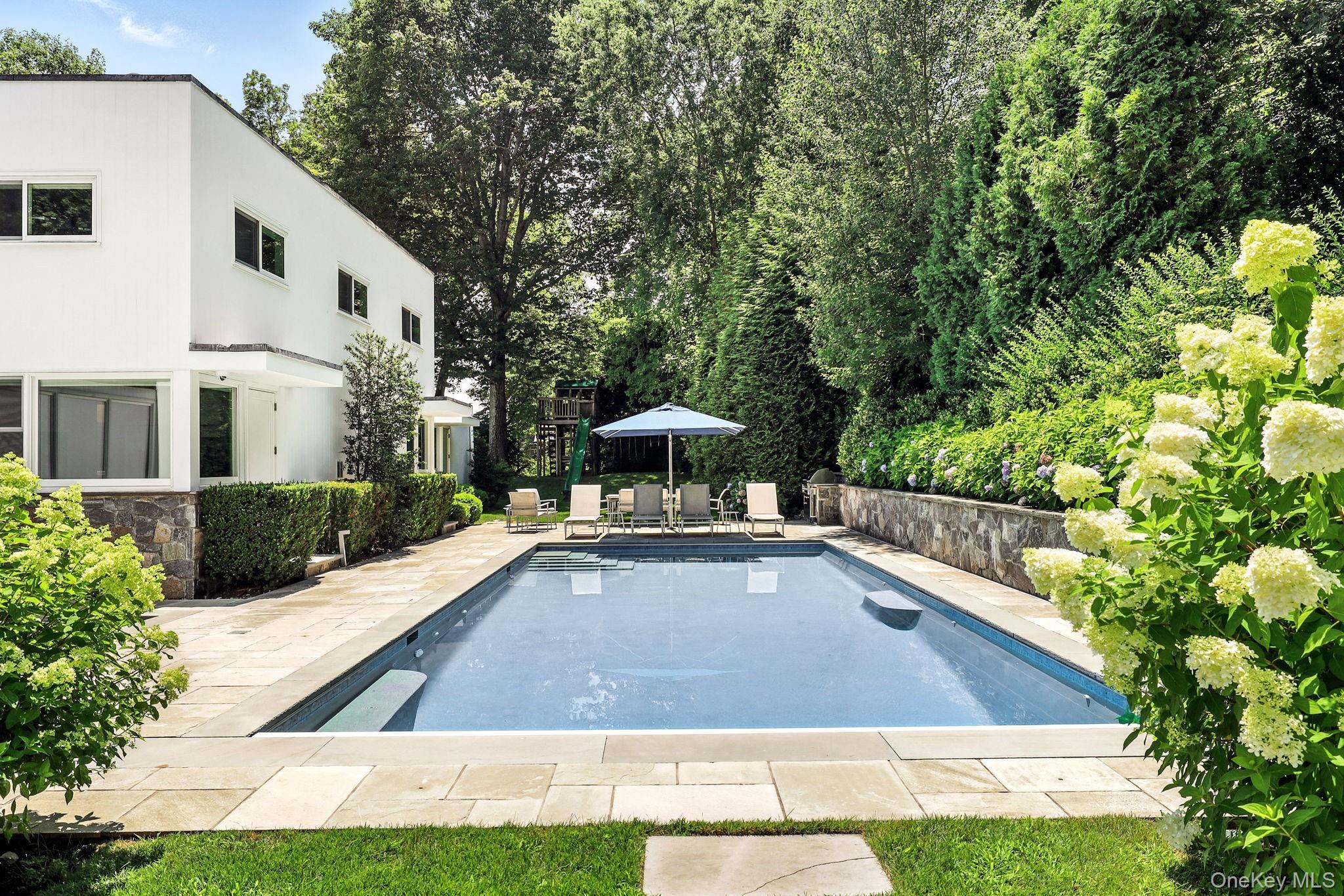 91 Chestnut Hill Lane