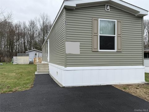 Mobile Home For Sale - 3146 Route 9w #5A<br/> New Windsor, NY 12553