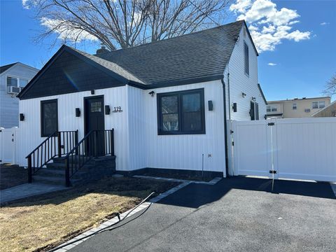 Homes For Sale - 119 Grant Boulevard<br/> Bellmore, NY 11710