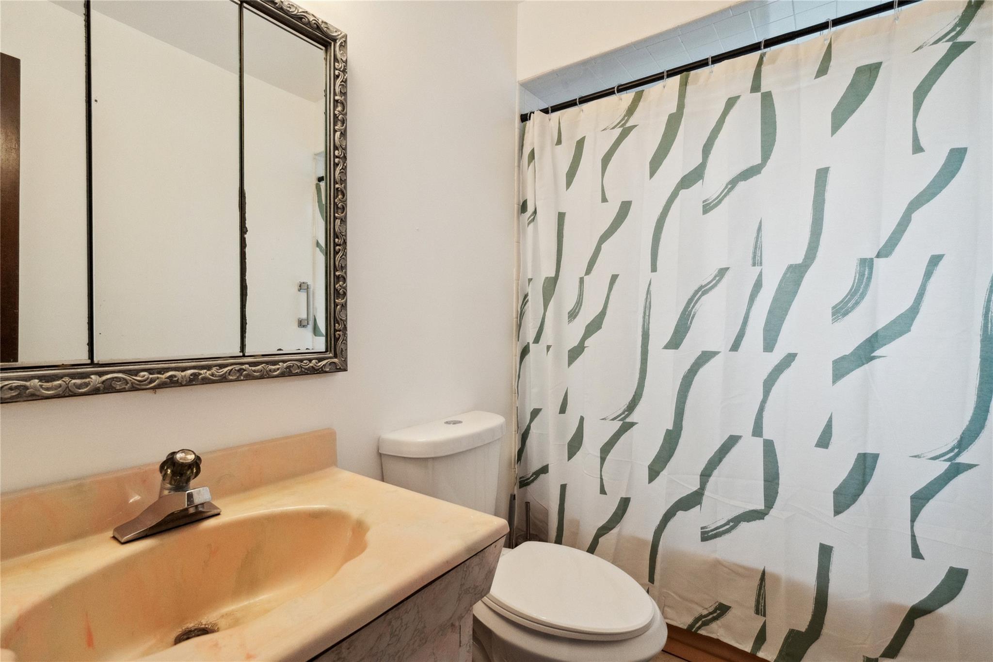272 W. 16th Street, Deer Park, New York image 9