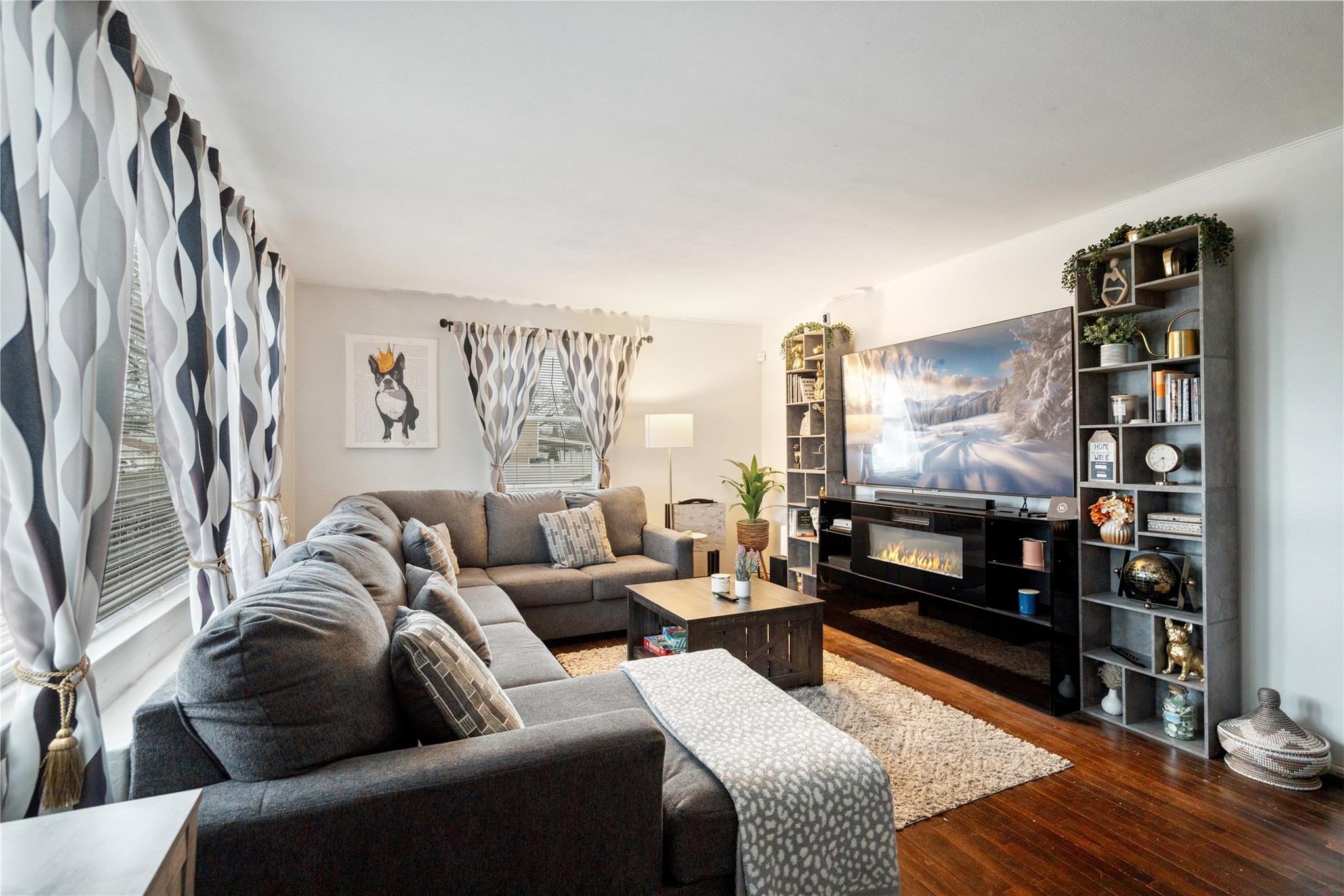 272 W. 16th Street, Deer Park, New York image 3