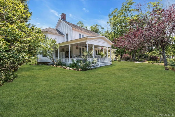 430 MONTAUK HWY, EAST MORICHES, NY 11940 - Image 85ca4e7eca25eaee7c971a6b9a6fa2e0/2496409655