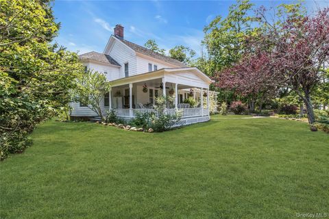 Homes For Sale - 430 Montauk Highway<br/> Suffolk County, East Moriches, NY 11940