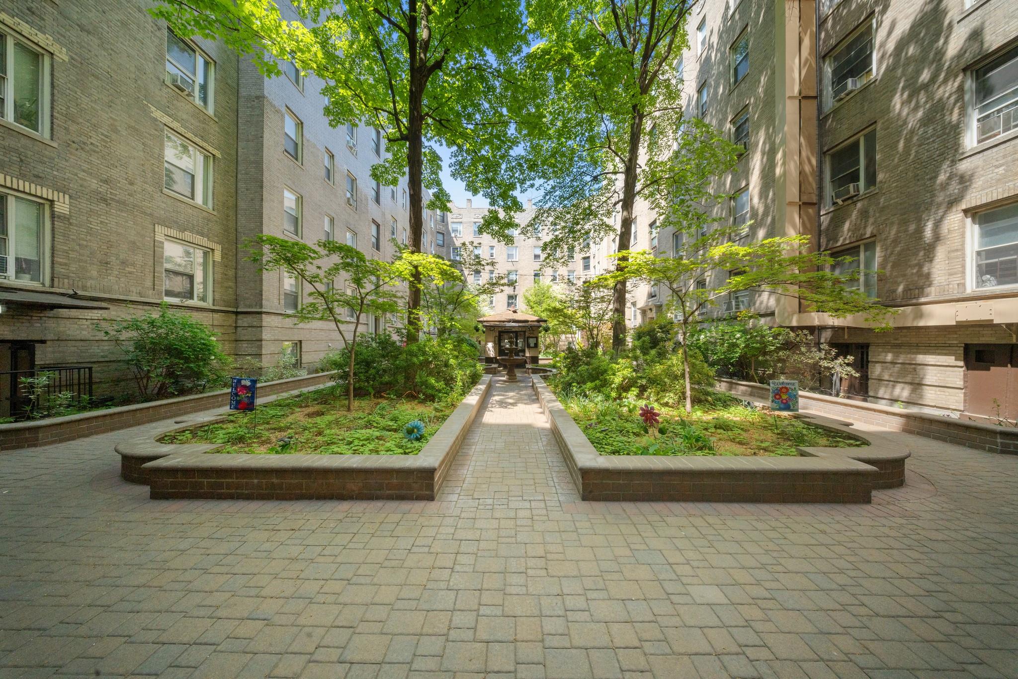 45-08 40 Street #F32, Sunnyside, New York image 16