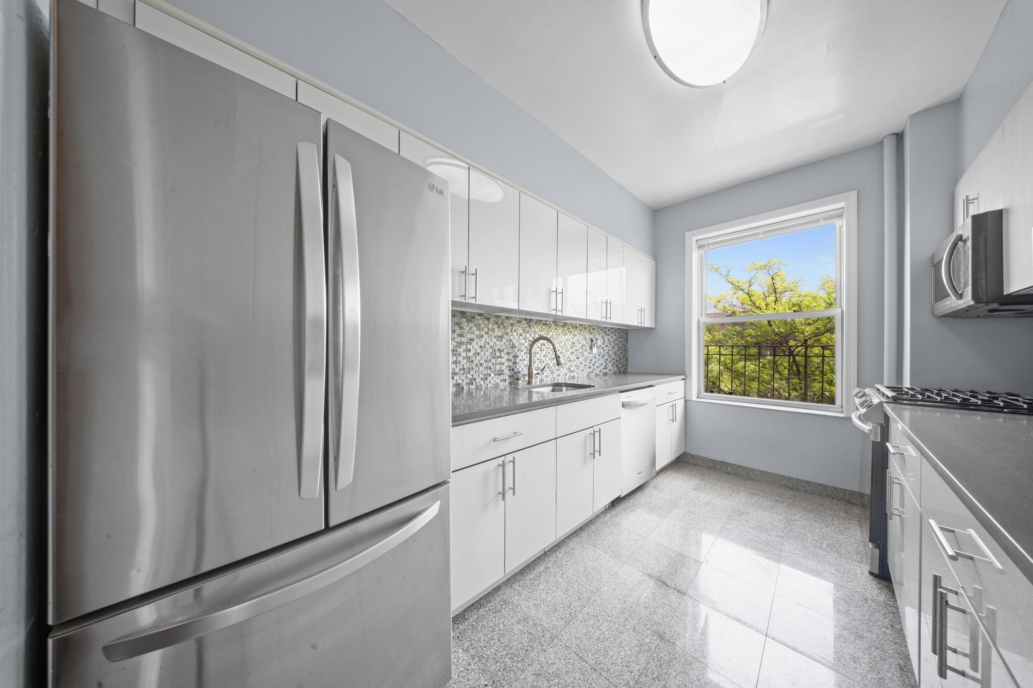 45-08 40 Street #F32, Sunnyside, New York image 3