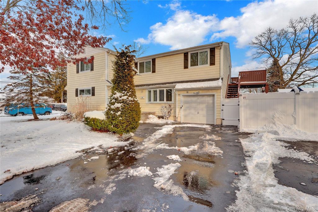 Photo of 199 August Road, North Babylon, NY 11703 (MLS # 943996)