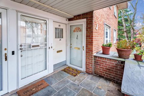 Homes For Sale - 200 S Middle Neck Road #J-6<br/> Great Neck, NY 11021