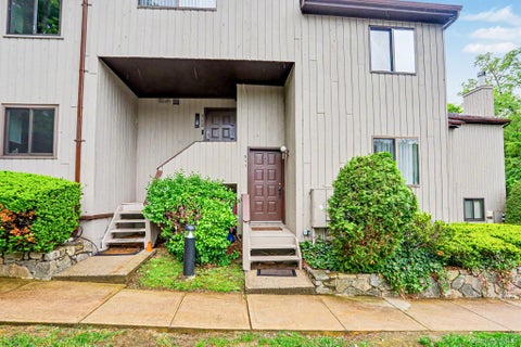 Condo For Rent - 311 N Greeley Avenue<br/> Chappaqua, NY 10514