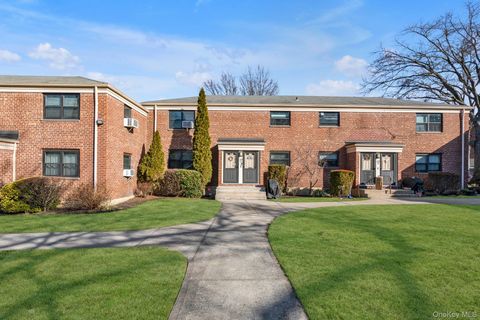 220-32 73rd Avenue 21B1 Bayside NY 11364