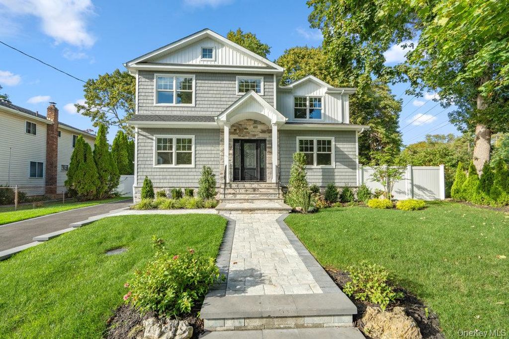 Photo of 57 William Street, Bethpage, NY 11714 (MLS # 922832)