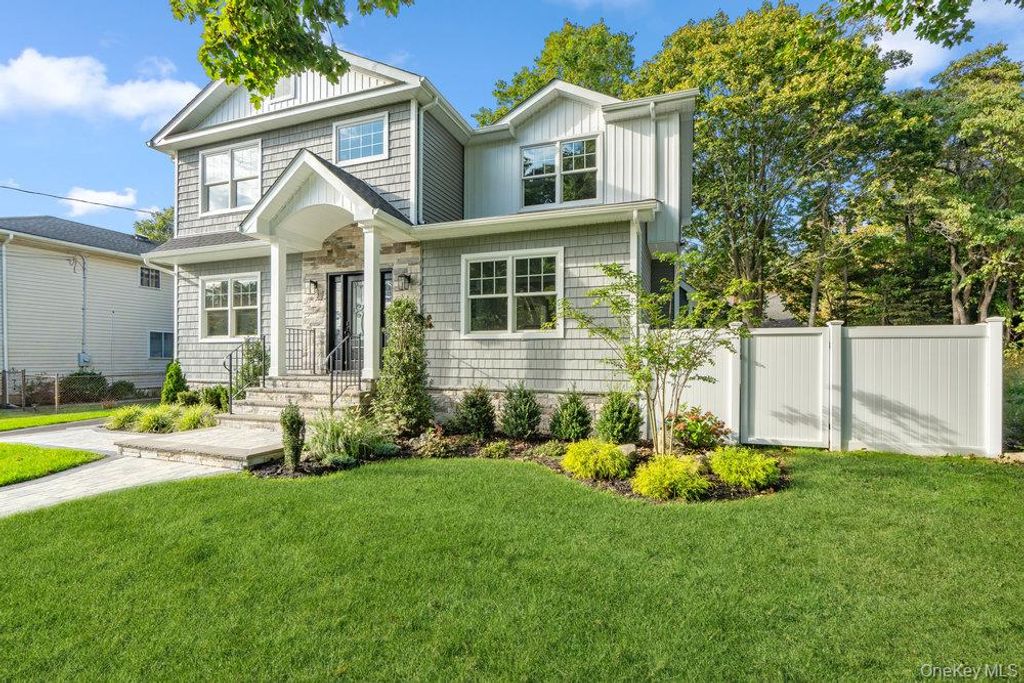 Photo of 57 William Street, Bethpage, NY 11714 (MLS # 922832)