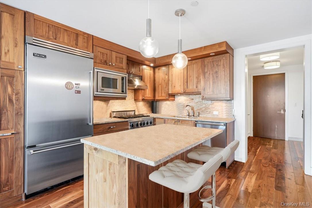 5 Renaissance Square 26B