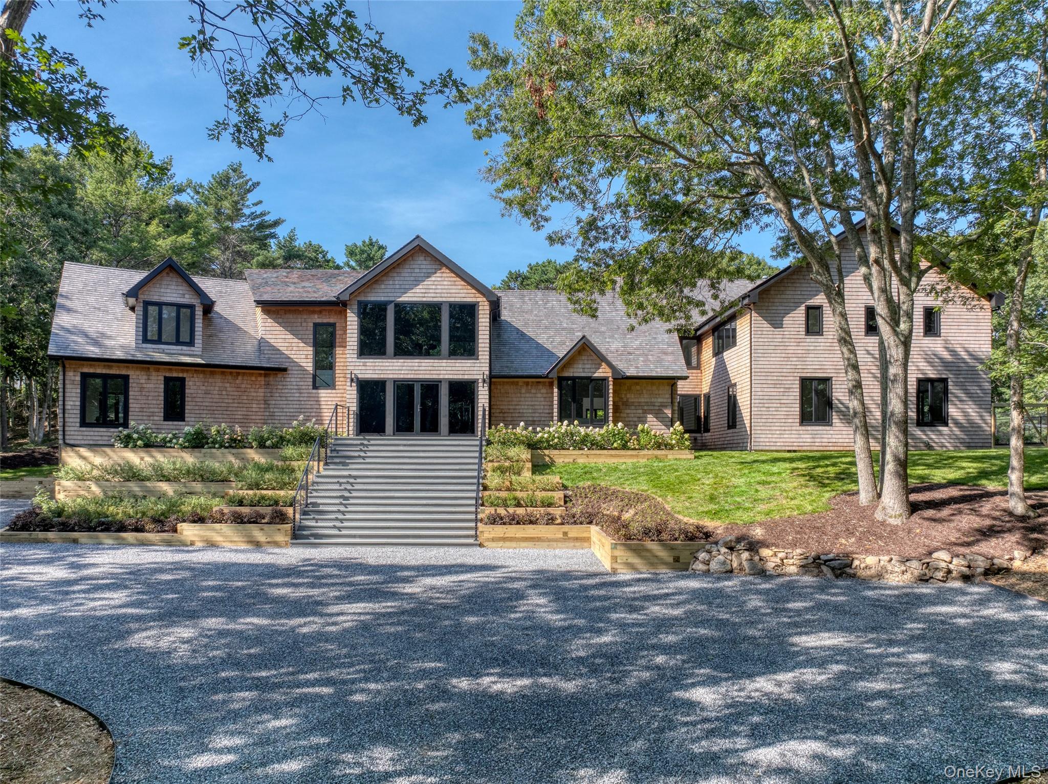 560 Little Noyac Path