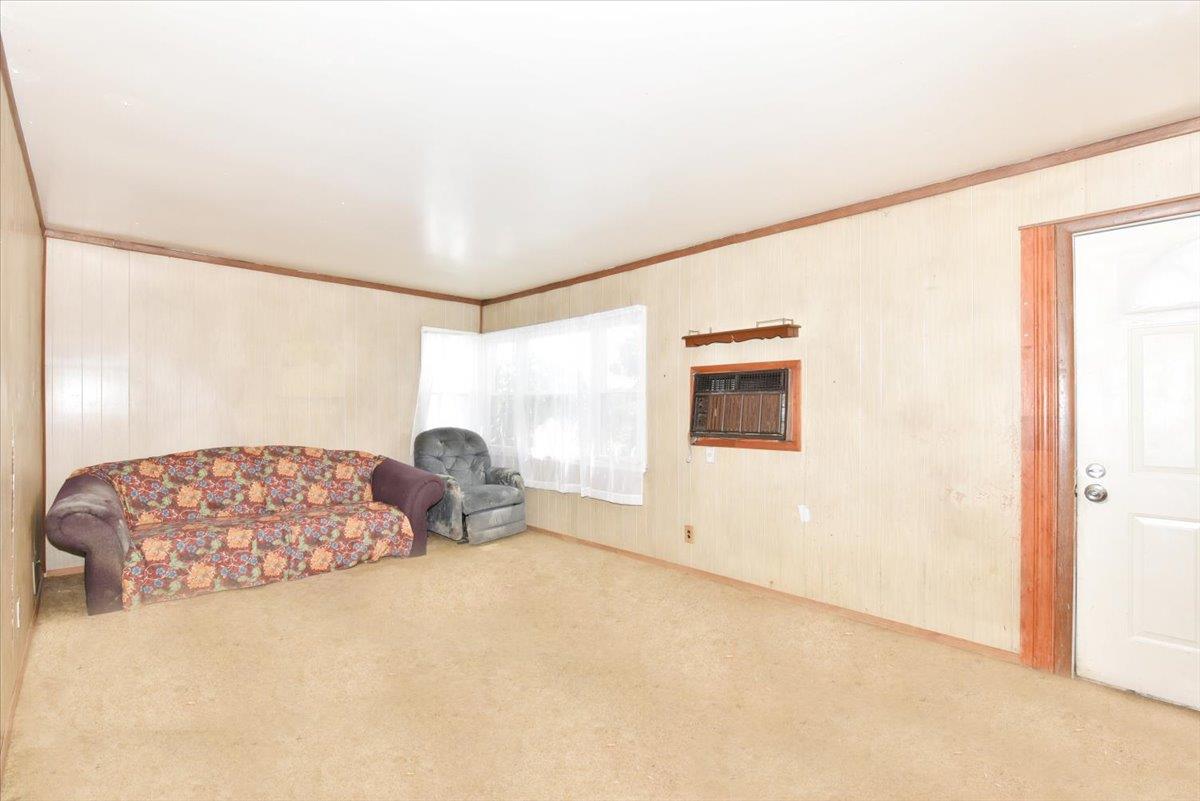 3981 Old Post Road, Seaford, New York image 4