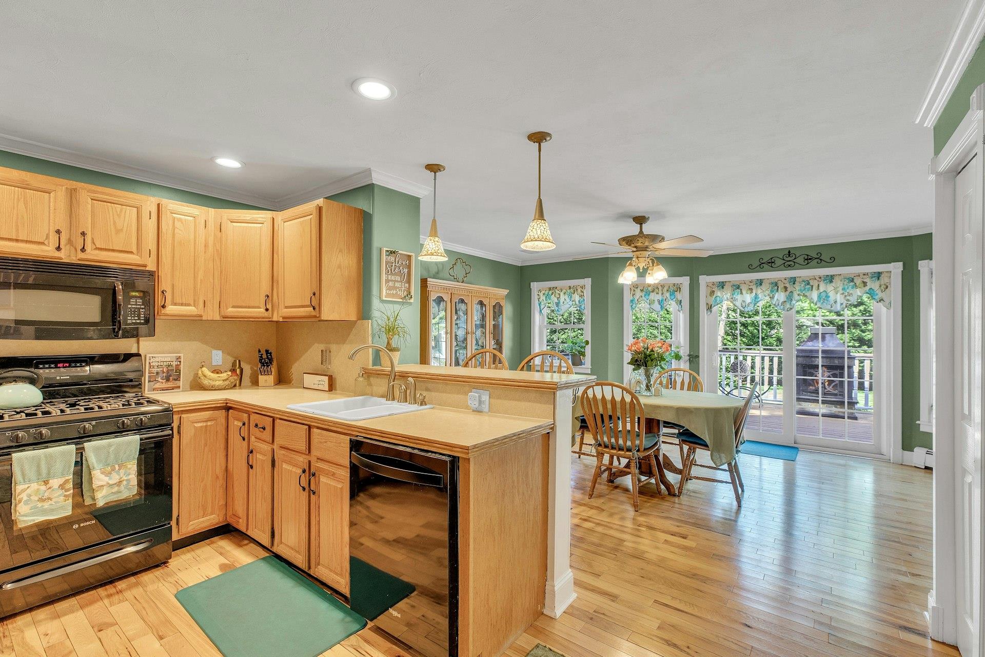 614 Spruce Avenue, Sayville, New York image 6