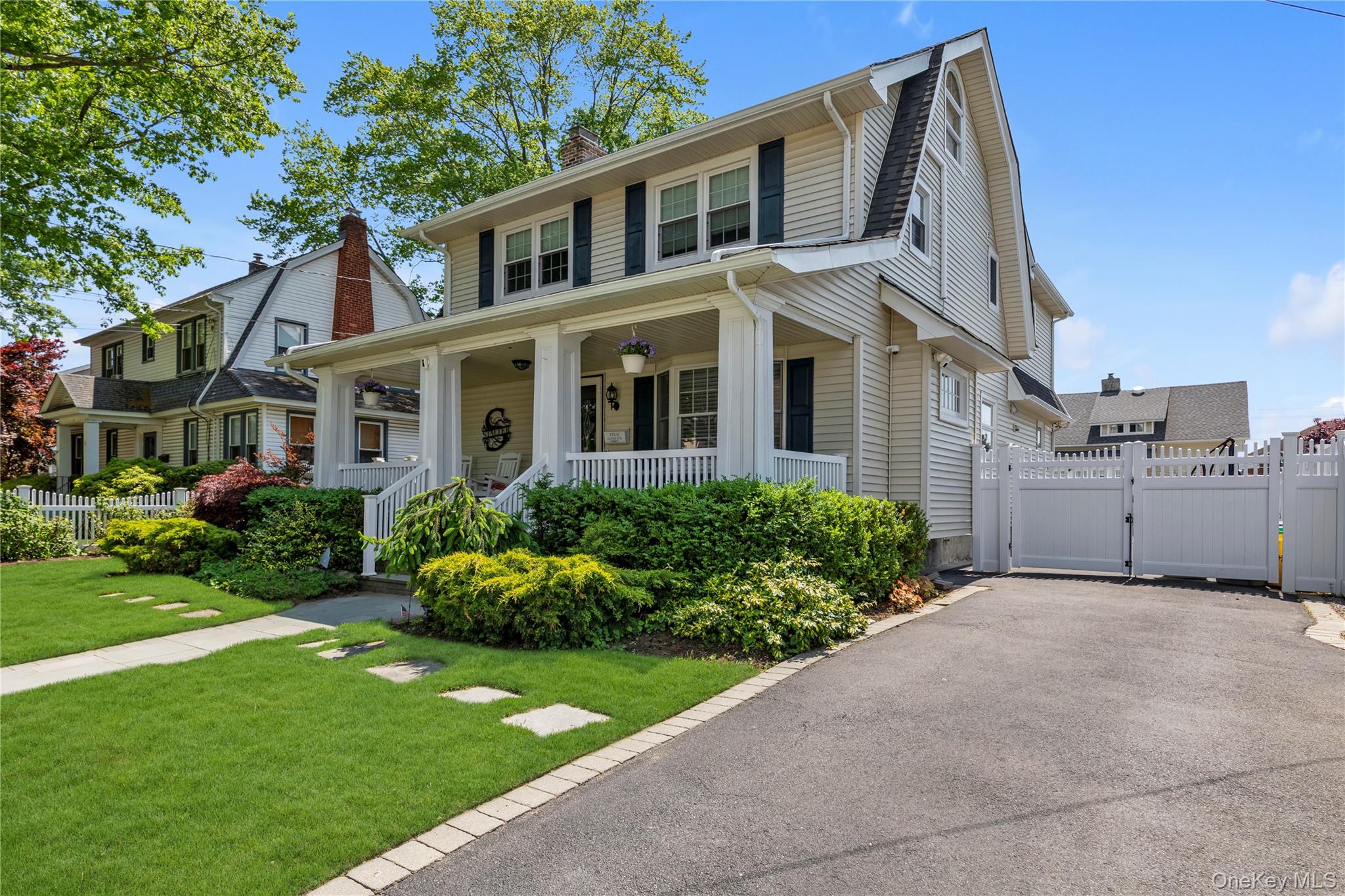 5 Lloyd Avenue