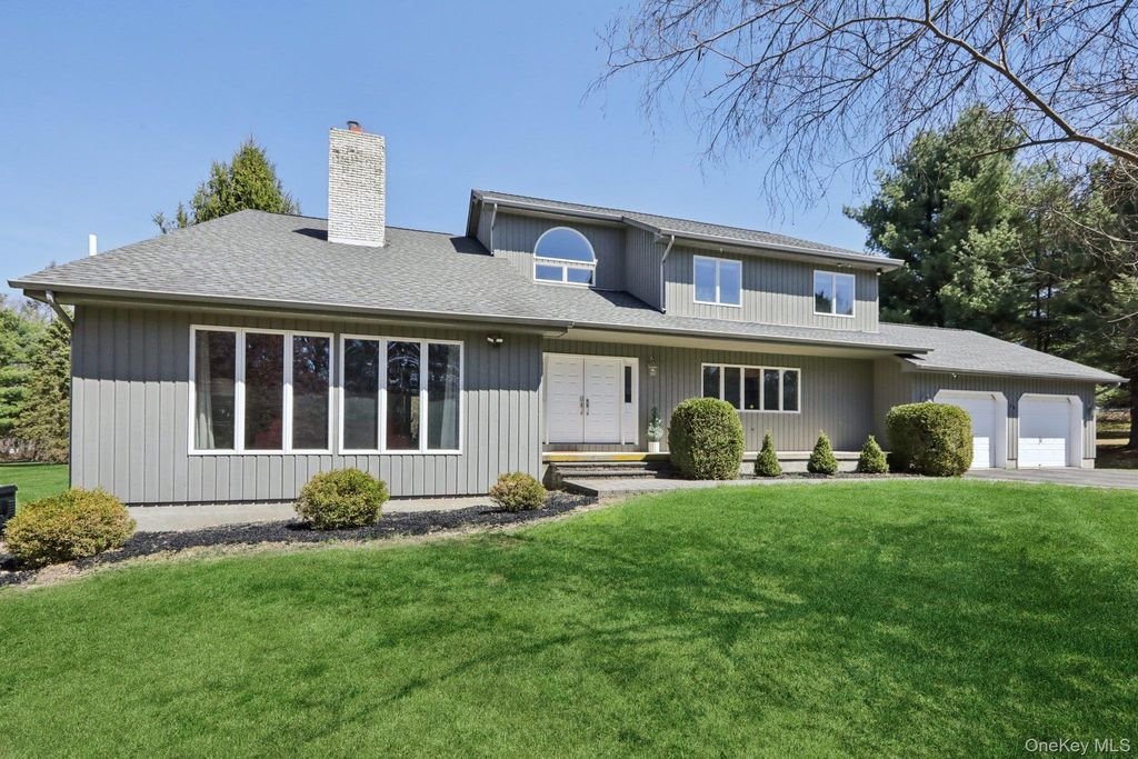 Photo of 76 Waterbury Road, Warwick, NY 10990 (MLS # 963648)